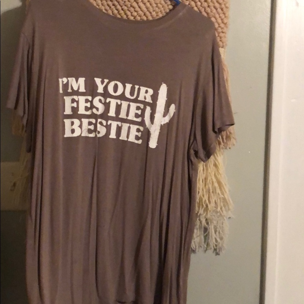 SMYM graphic t